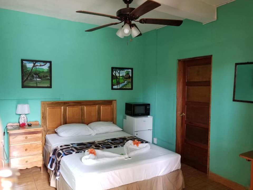 SAINT Charles Inn, Punta Gorda Belize Exterior foto